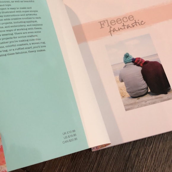 Fleece Fantastic: 35 Cute, Cozy, and Quick Projects to Make and Give Book - Picture 4 of 16